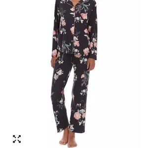 Floral Black Women's Pajama Set Floral 2 piece set  nwt